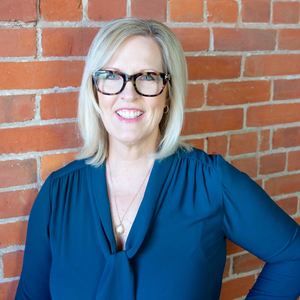 Meet your Posher, Brenda